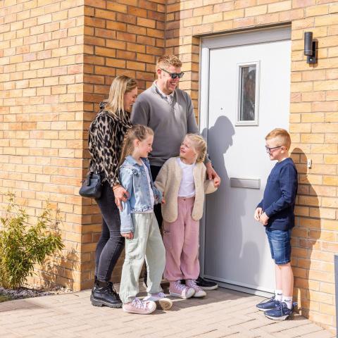 Cruden Lifestyle family image 