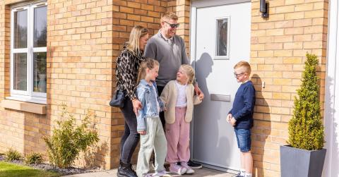 Cruden Lifestyle family image 