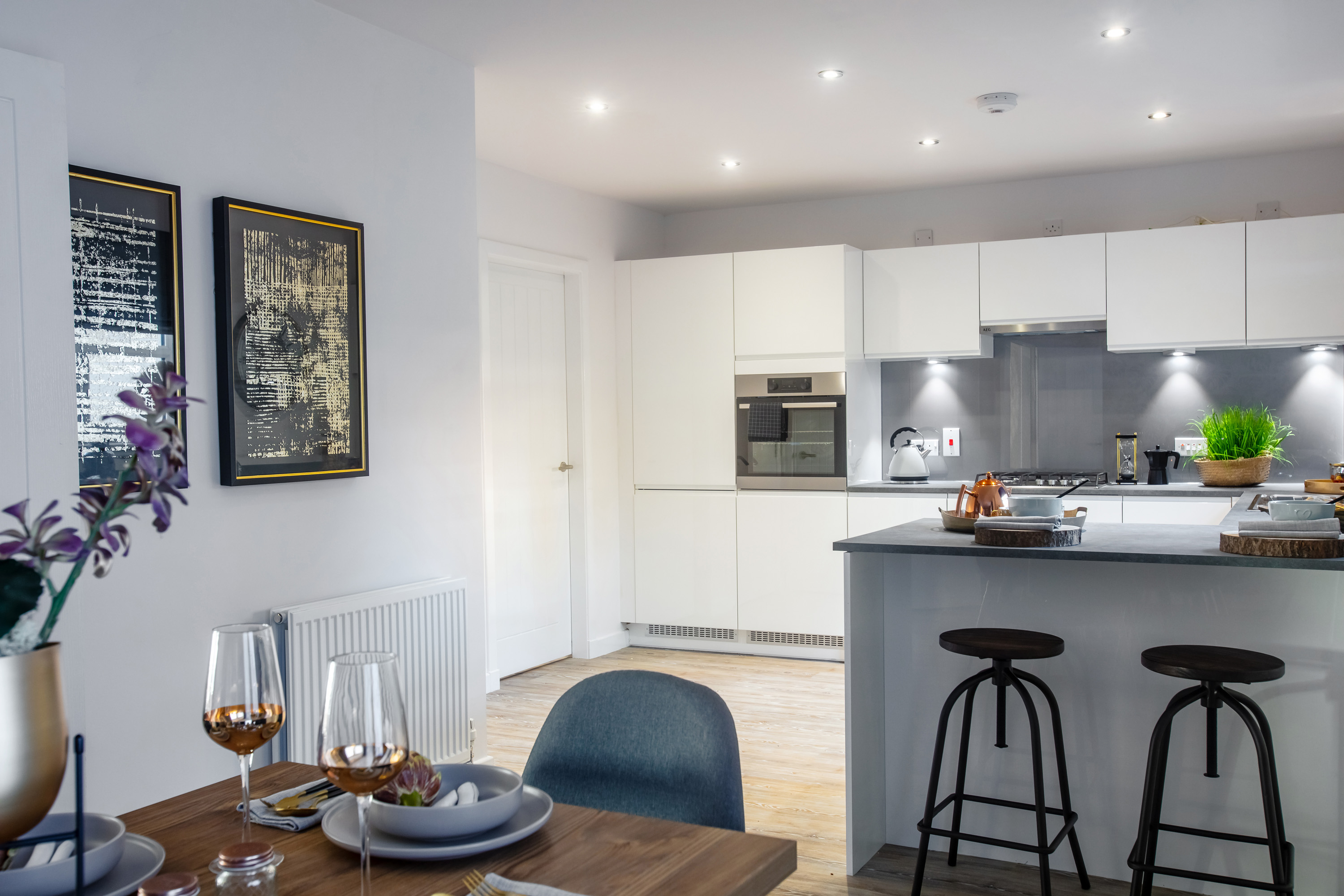 Abbey Gardens show home kitchen and dining area