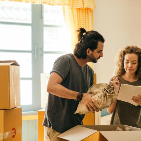 Packing boxes for moving home 