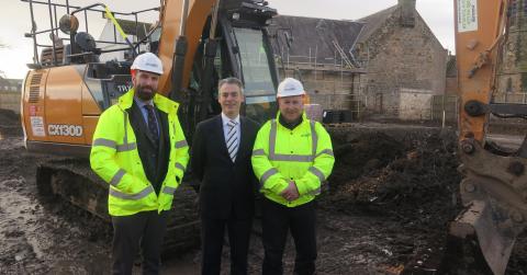 ichard Crowther (Cruden Building Scotland), Councillor Stuart McKenzie (Midlothian Council), Scott Walker (Cruden Building Scotland)